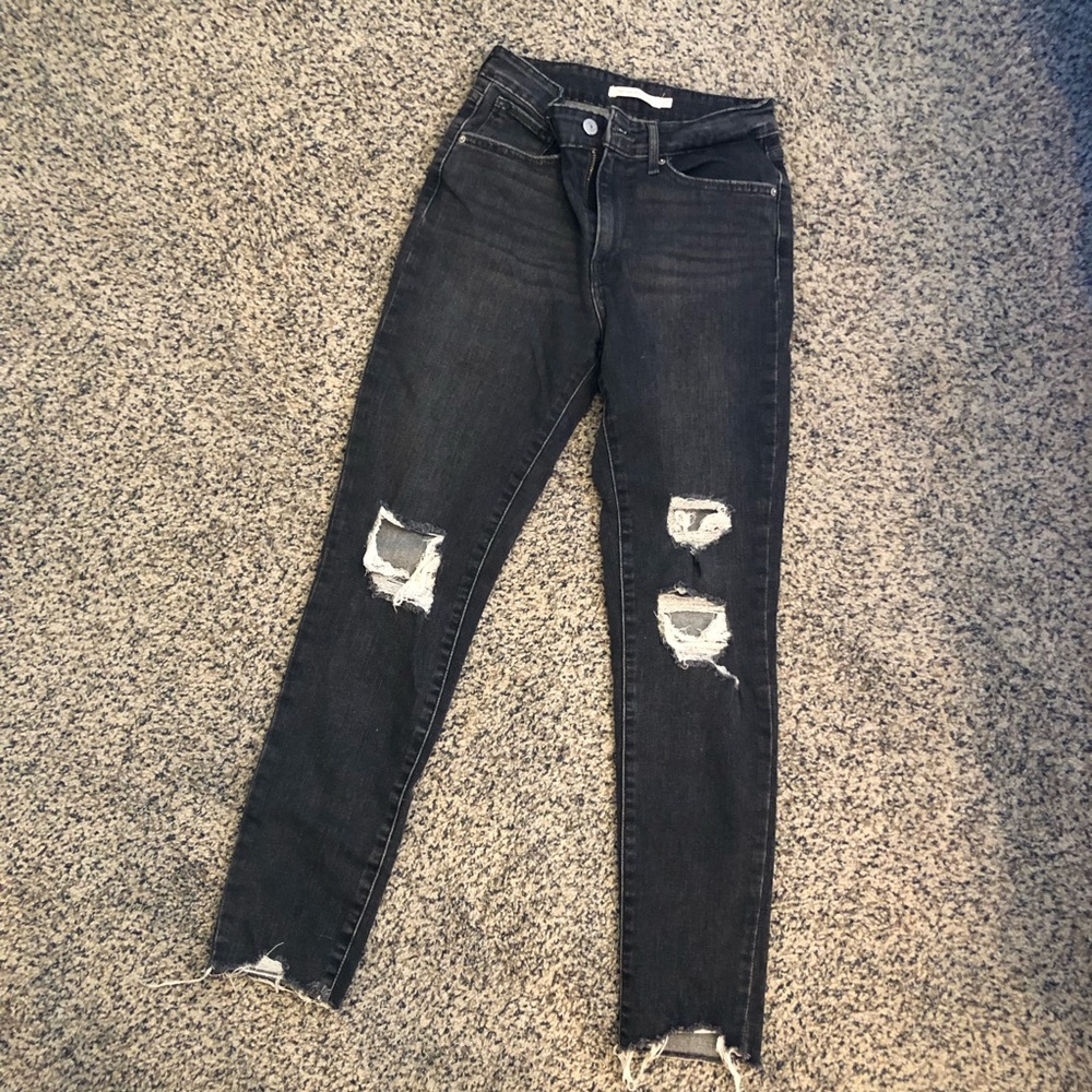 Levi’s 721 High Rise Skinny Jeans. Black. Size 27.